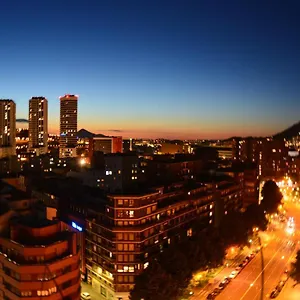Superviews, Parking 24h Vigilado Incluido Y Netflix En Habitación Independiente Con Baño Privado En Particular, Français&english , Bilbao España